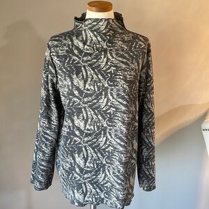 Trisha Tyler women’s mock neck gray print knit top long sleeve inside out stitch